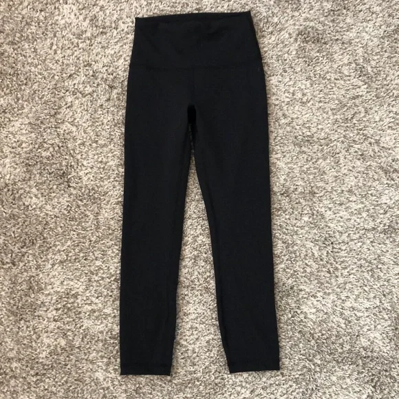 Lululemon Wunder Train High-Rise Crop 23" - Picture 2 of 5
